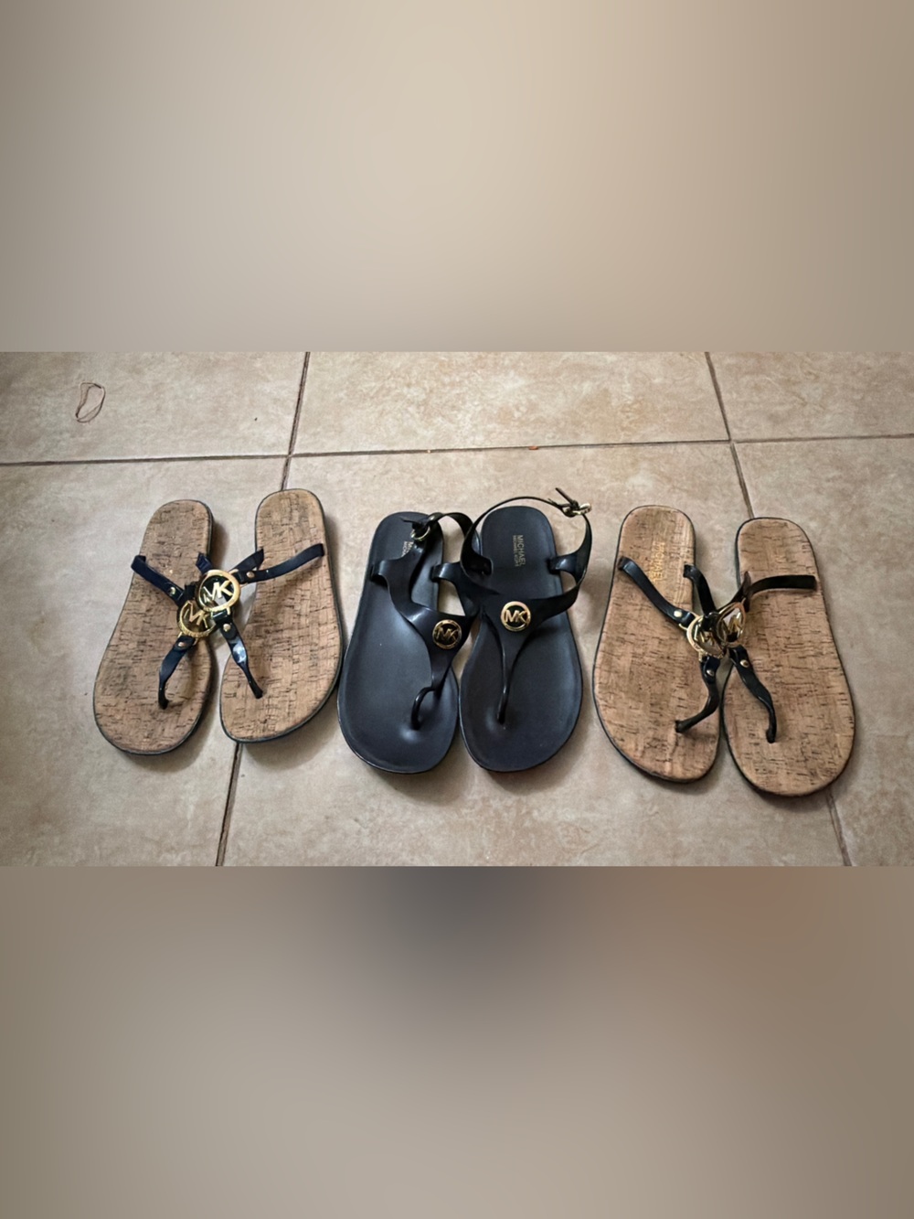 Lot mk sandals